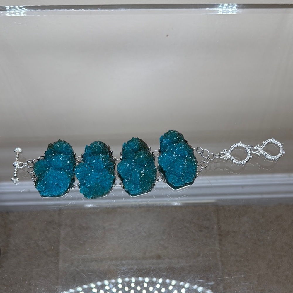 Elegant Blue Crystal and Silver Bracelet
